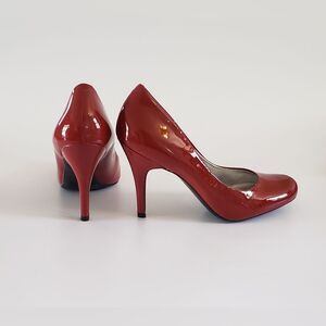 Jessica Simpson Red Patent Leather Heels Size 7.5 B
